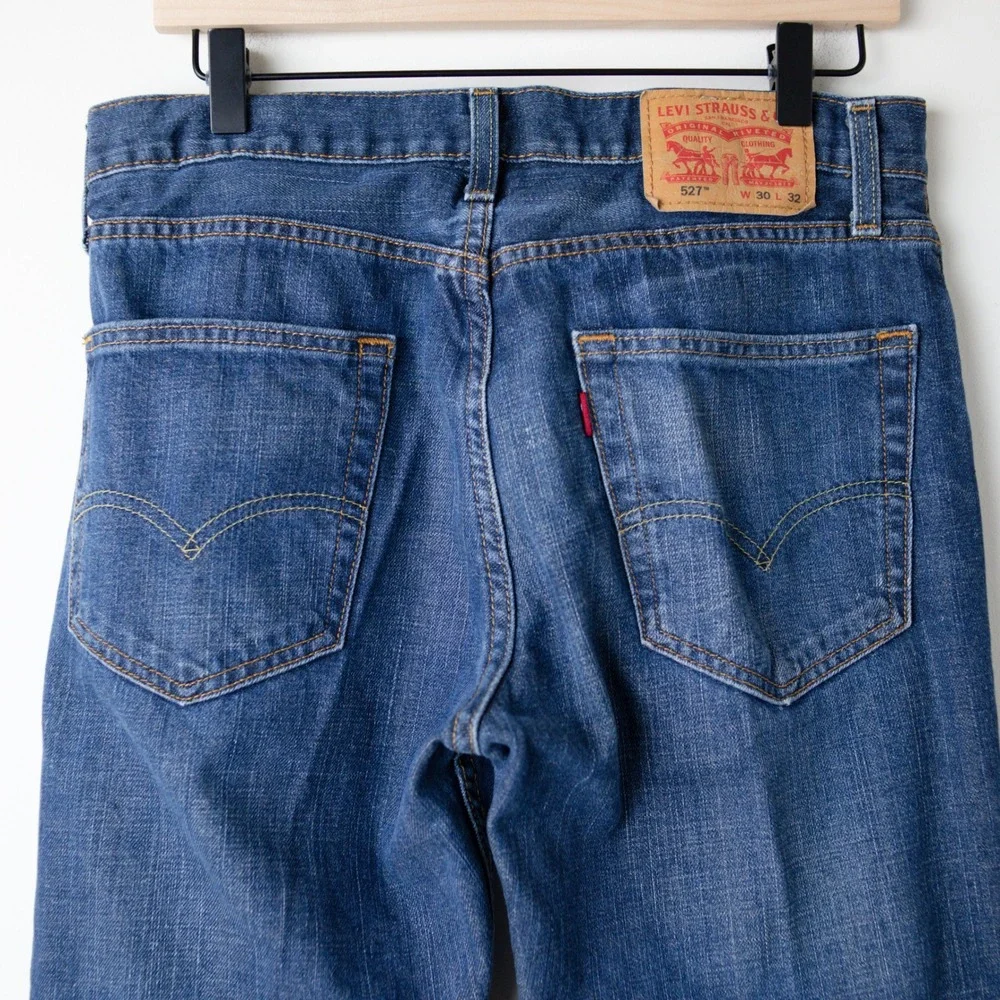 Levi's 527 Slim Bootcut Jeans Mens 30x32 Blue Medium Wash 100% Cotton Denim